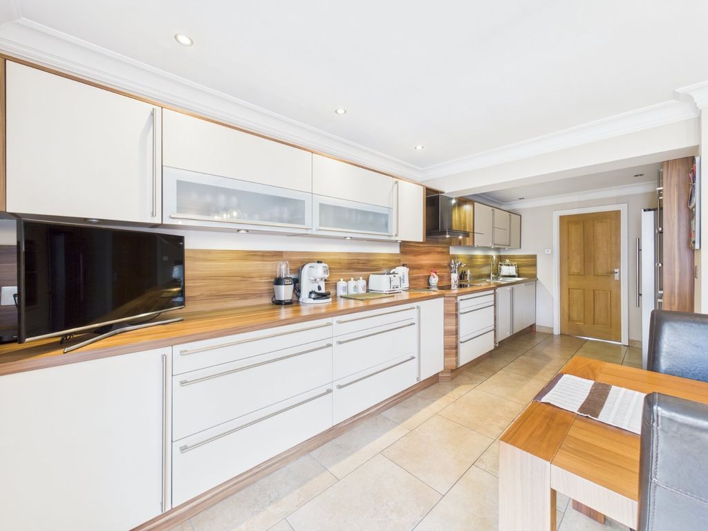 Property photo 3 of 18 Picture No. 05