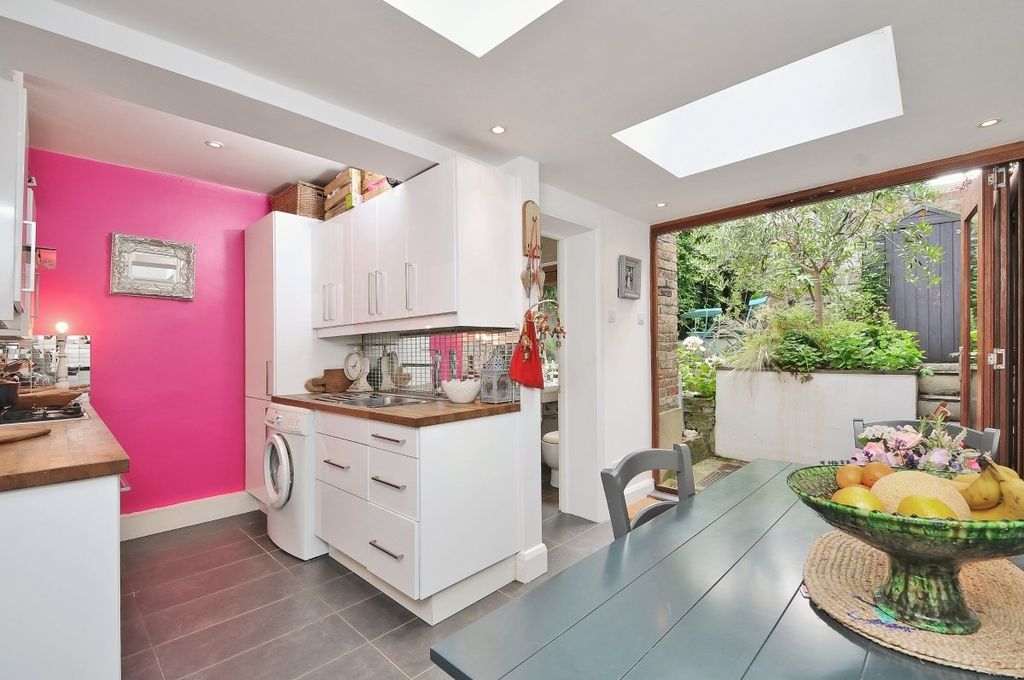 Property photo 1 of 7 Picture No. 15