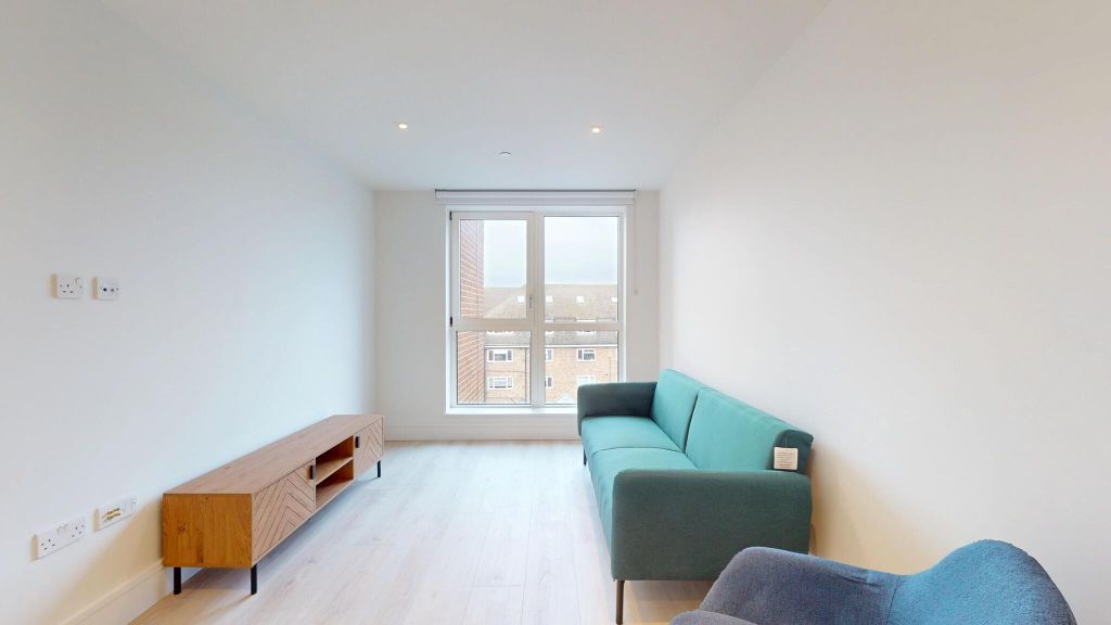 Property photo 1 of 16 Living Room