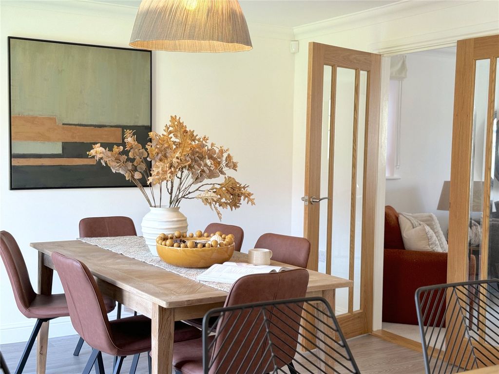 Property photo 2 of 16 Picture No. 15