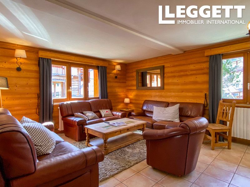 Property photo 2 of 10