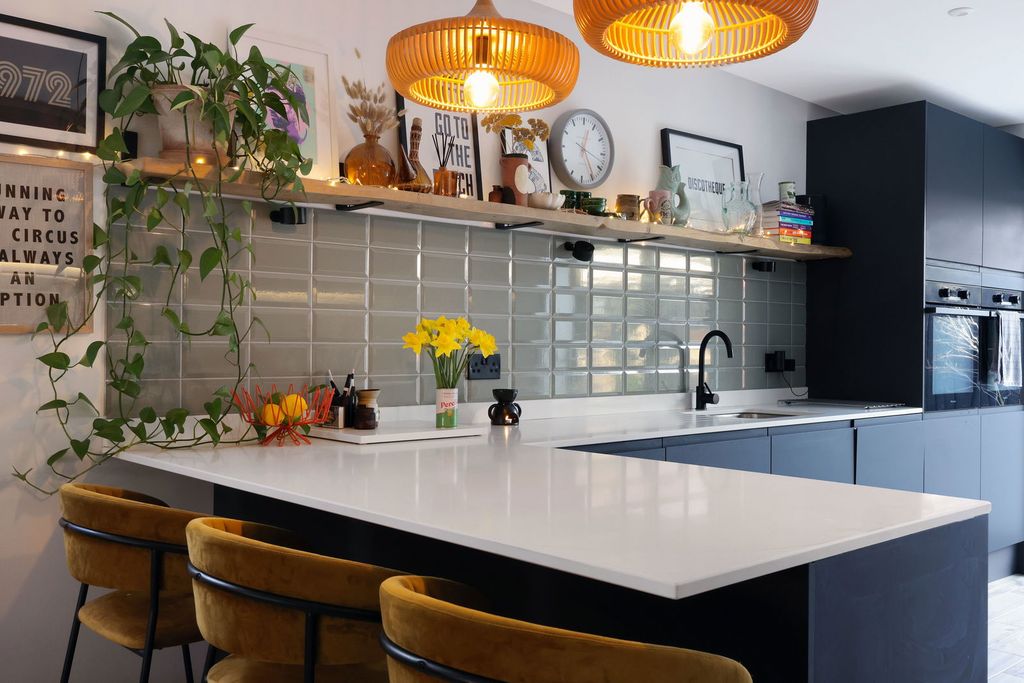 Property photo 3 of 35