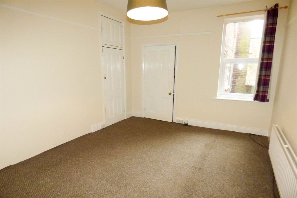 Property photo 2 of 7 Lounge
