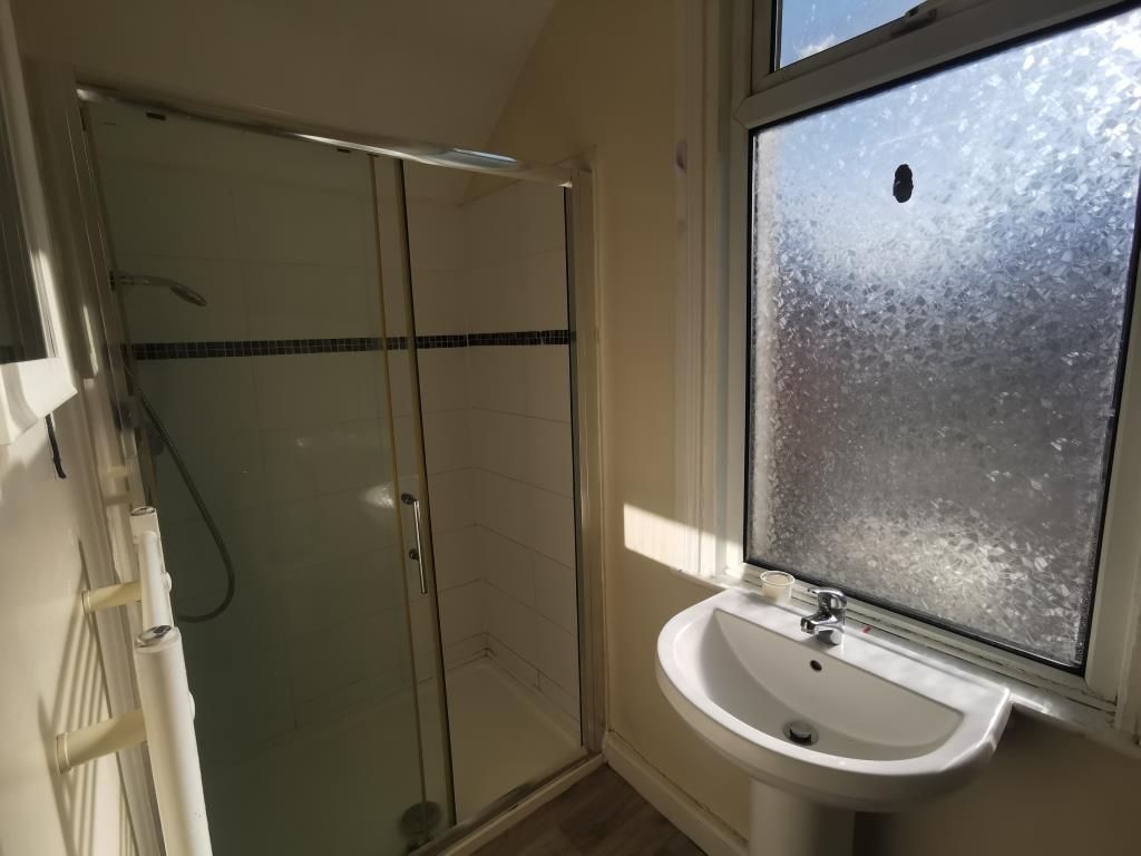 Property photo 3 of 4 Bathroom
