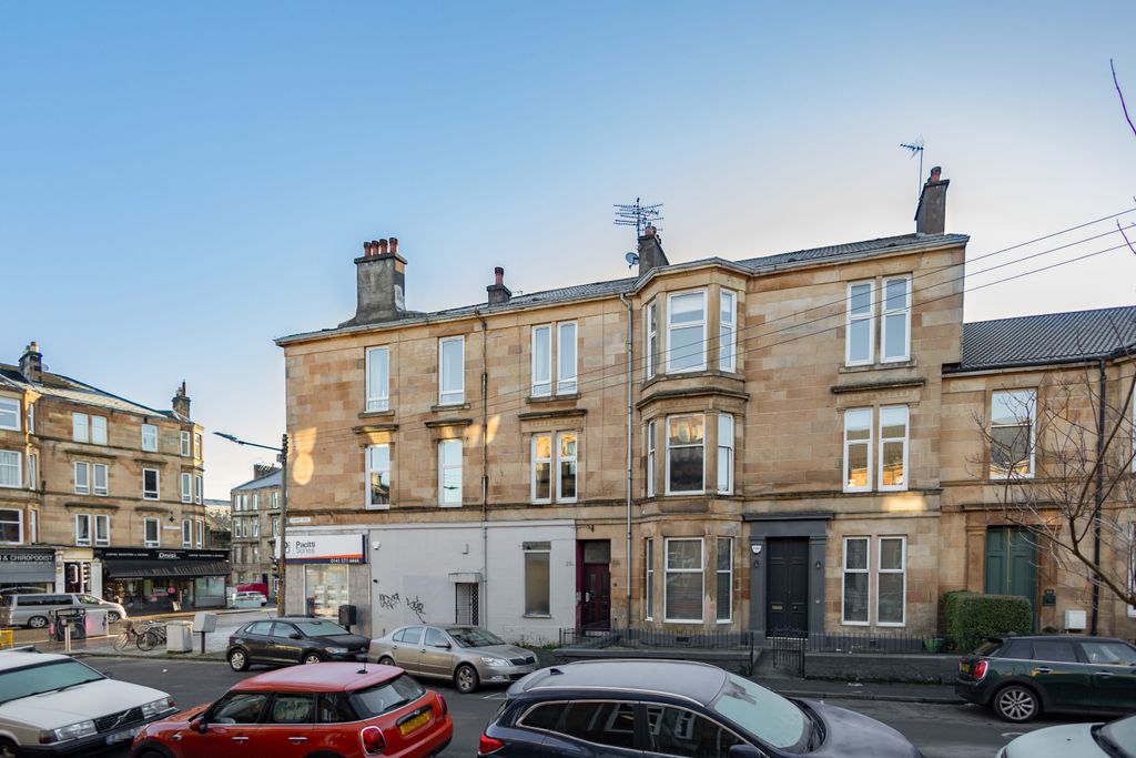 Property photo 1 of 32