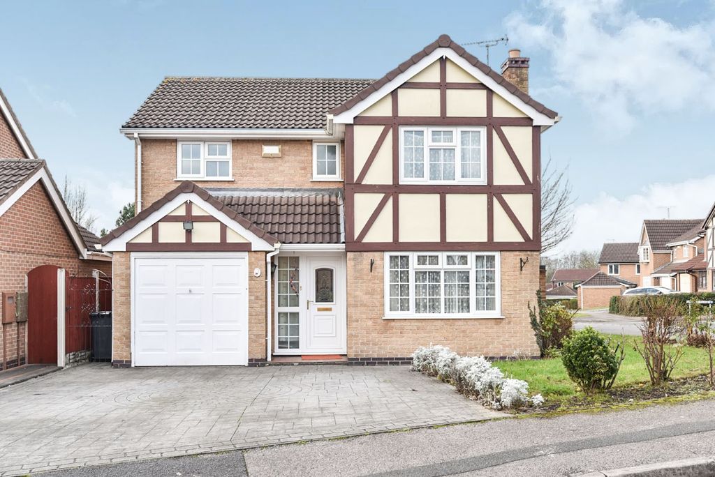Property photo 1 of 11 27d97Cdc-Cb5B-46Fa-9