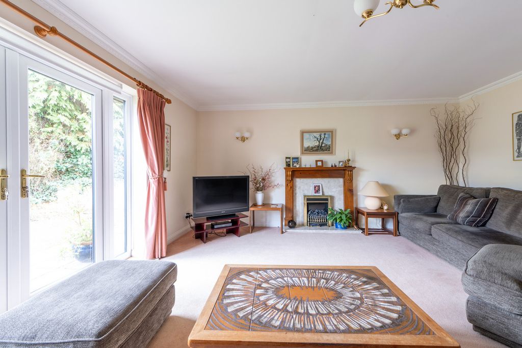 Property photo 3 of 22