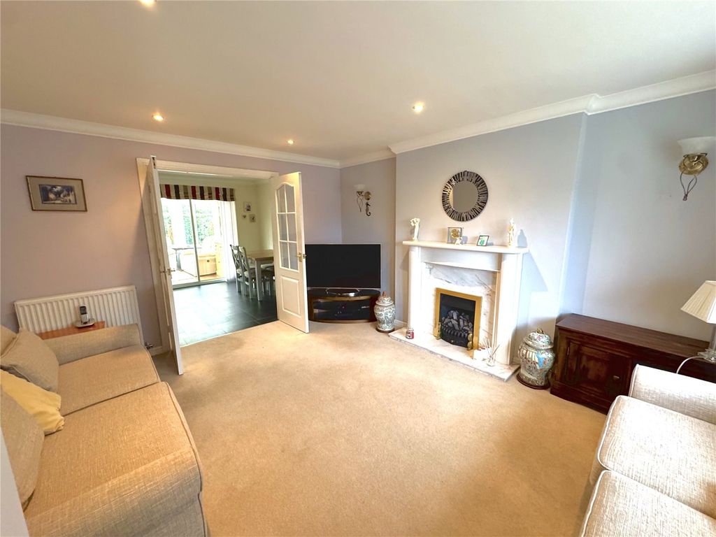 Property photo 2 of 19 Picture No. 21