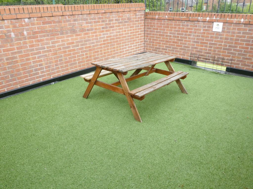 Property photo 2 of 22