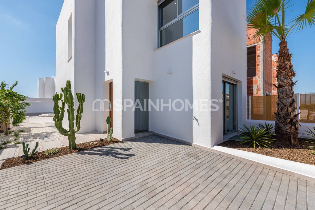 Property photo 3 of 40