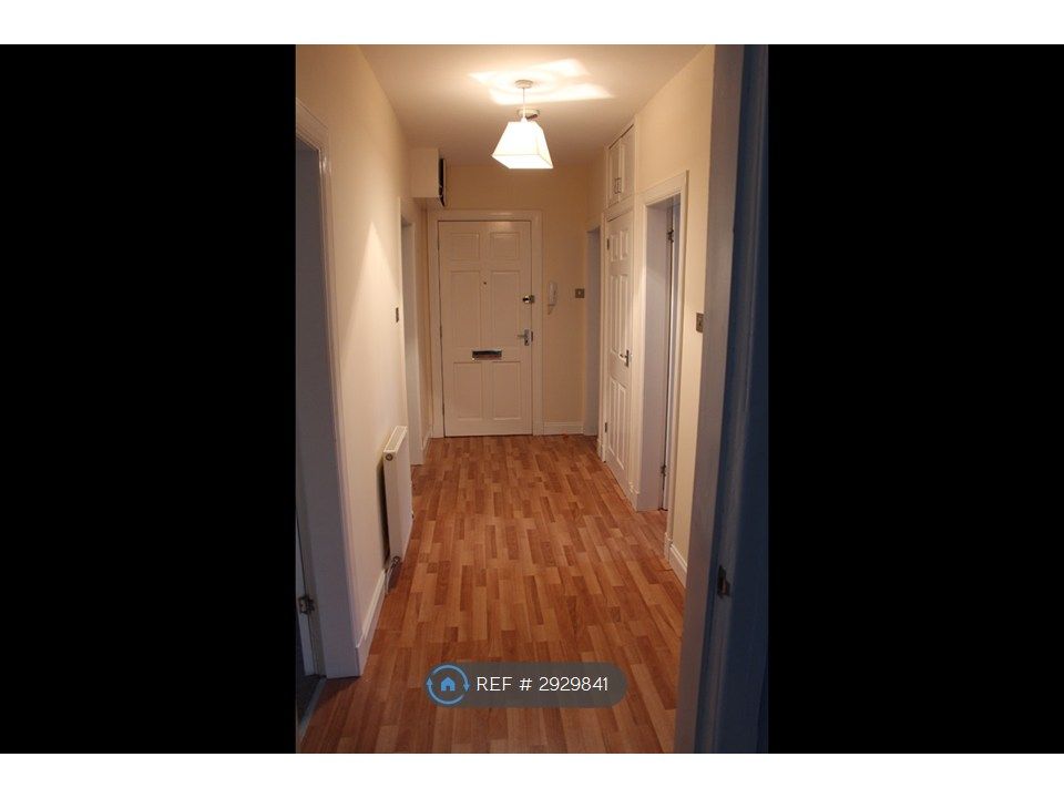 Property photo 2 of 12 Hall