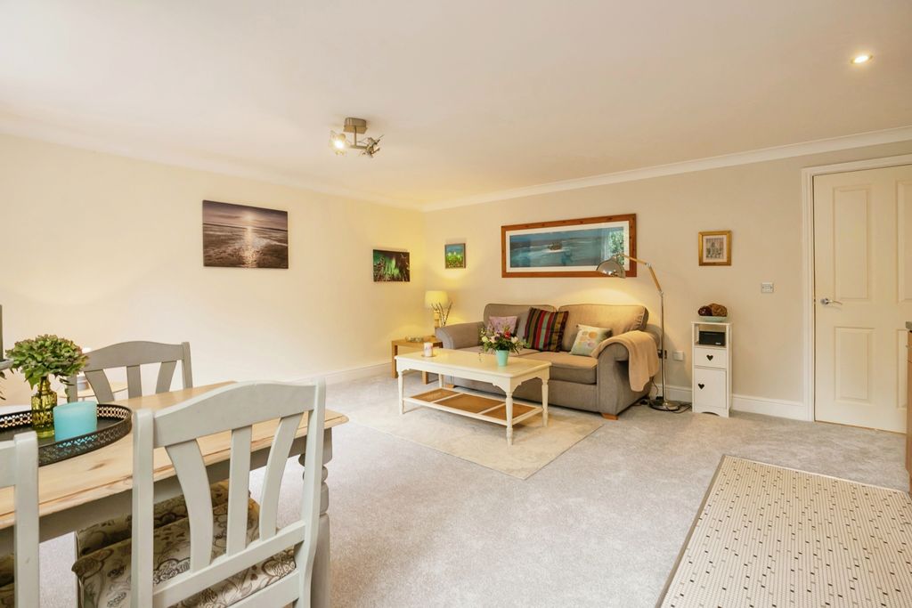 Property photo 3 of 12 Photography