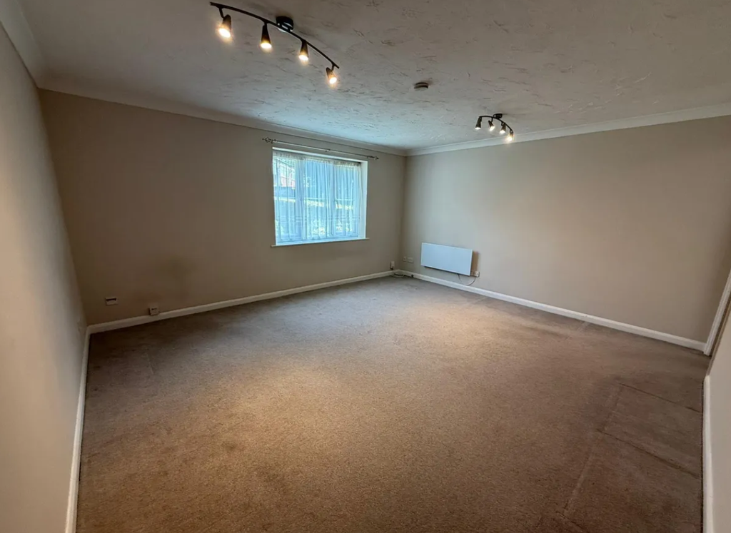 Property photo 3 of 5 Photo 3