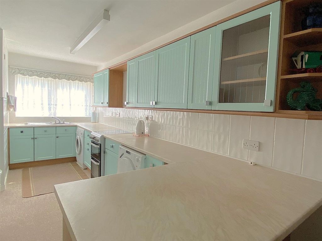 Property photo 3 of 17 5 Grenada - Kitchen1.Jpg