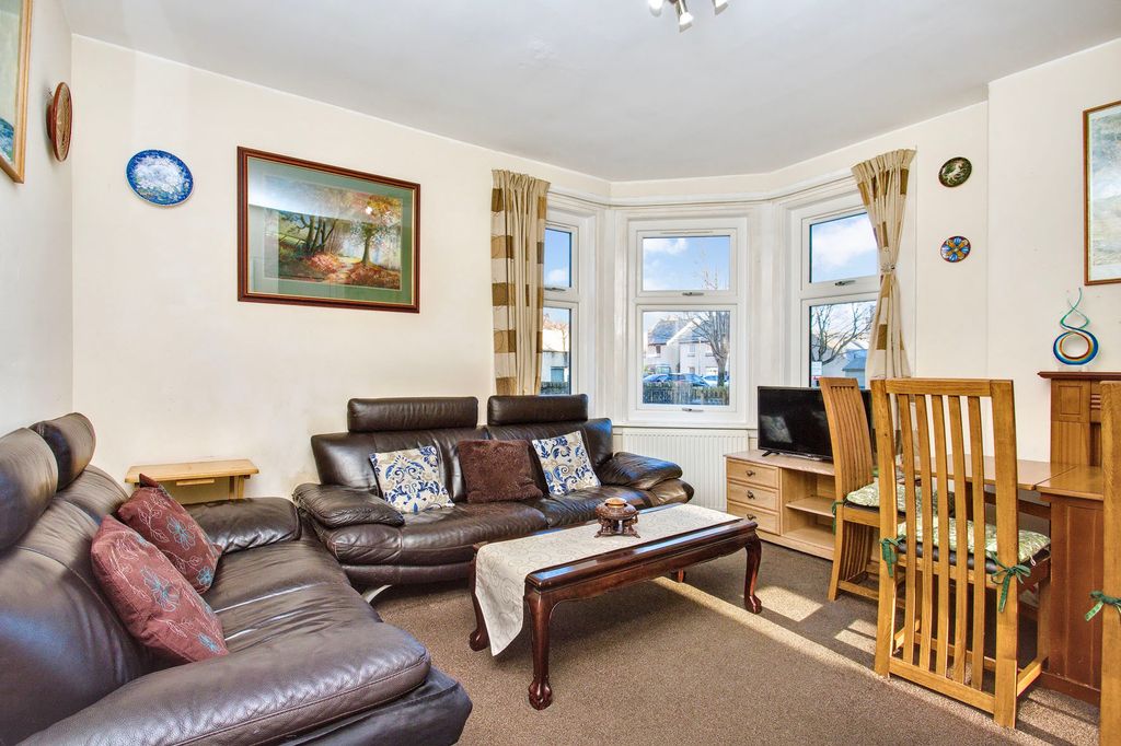 Property photo 2 of 8 Property Image 2