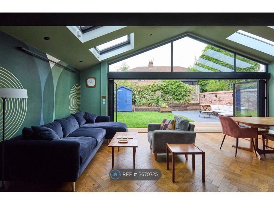 Property photo 1 of 33