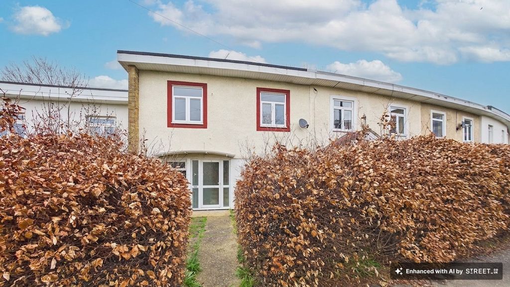 Property photo 1 of 16 Front