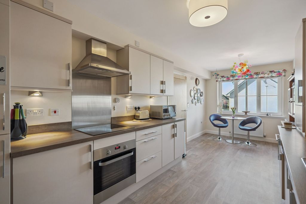 Additional image 5 of 2 bed flat for saleRollock Street, Stirling FK8