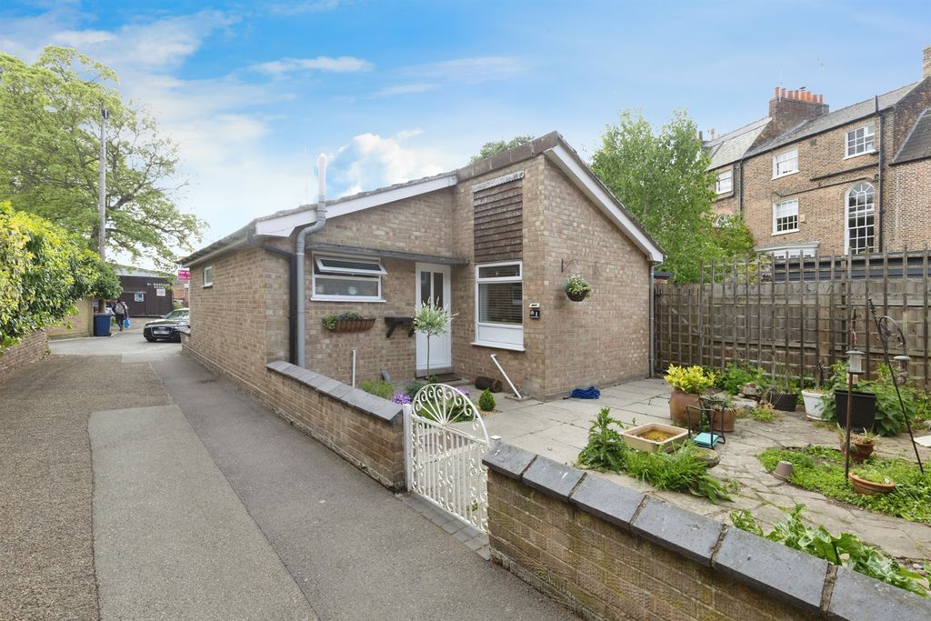 Property photo 1 of 15