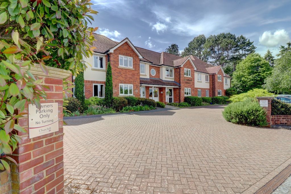 Property photo 1 of 10 Picture No. 12