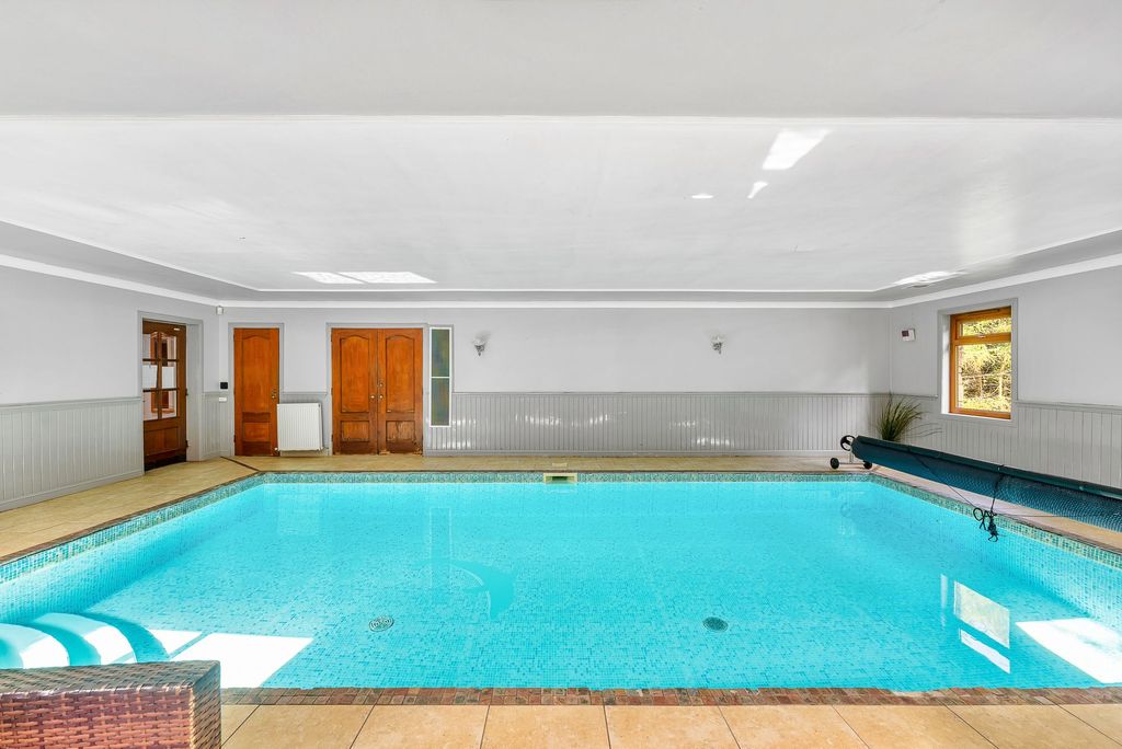 Property photo 3 of 20