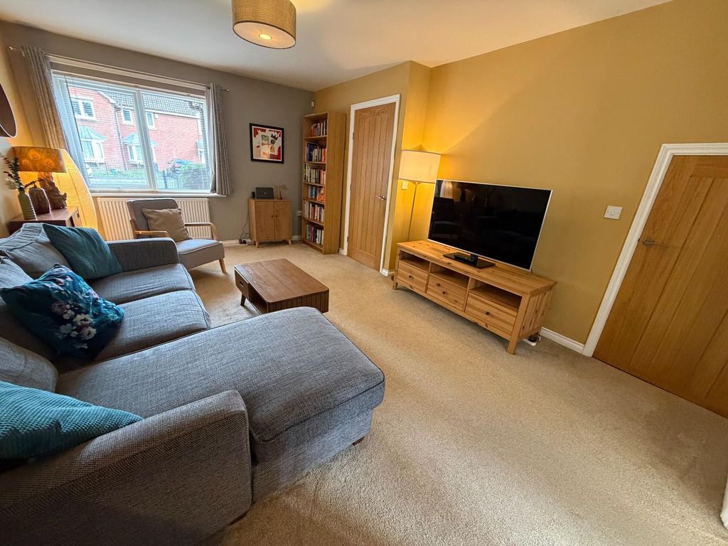 Property photo 3 of 18