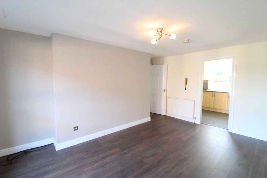 Additional image 4 of 2 bed flat to rentMoorfoot Avenue, Paisley PA2