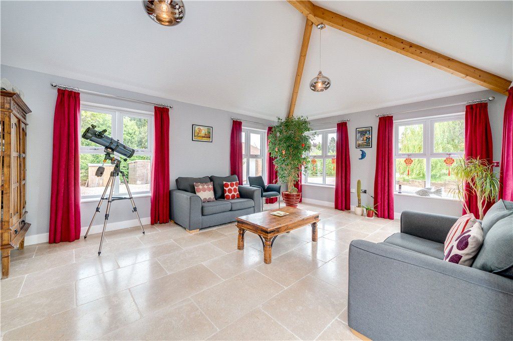 Property photo 2 of 33 Orangery