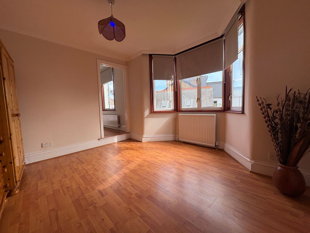 Property photo 1 of 12 Img_2623