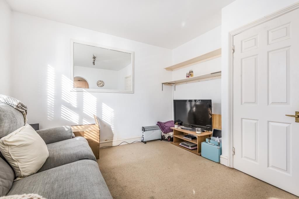 Property photo 3 of 9 Living Room