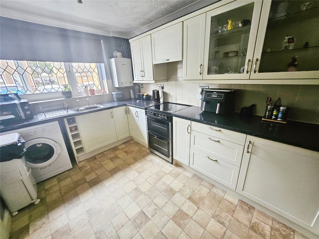 Property photo 3 of 8 Picture No. 08