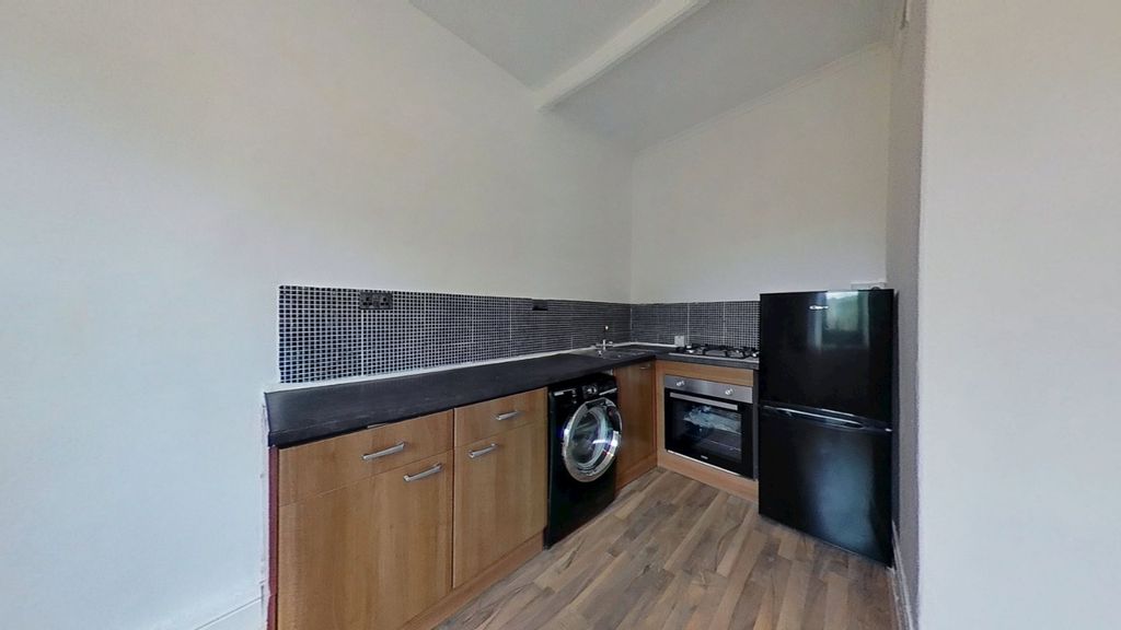 Property photo 3 of 9 Picture No. 05