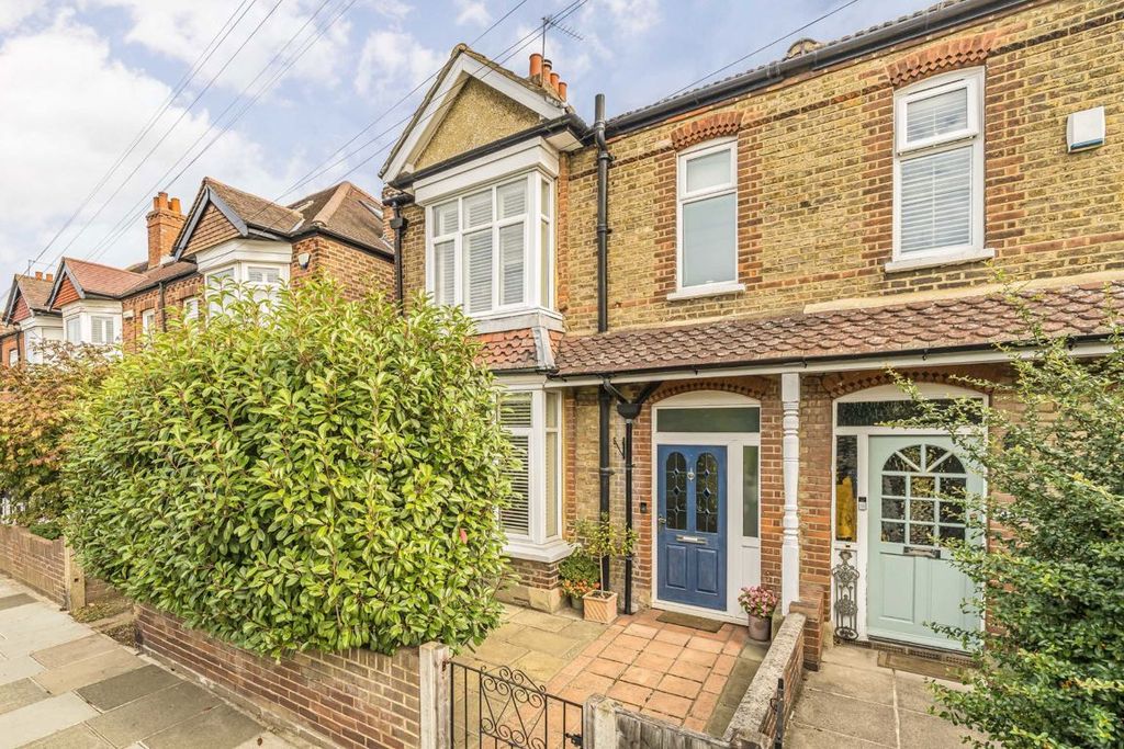 Property photo 1 of 8