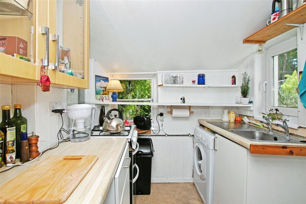 Property photo 2 of 13 Kitchen
