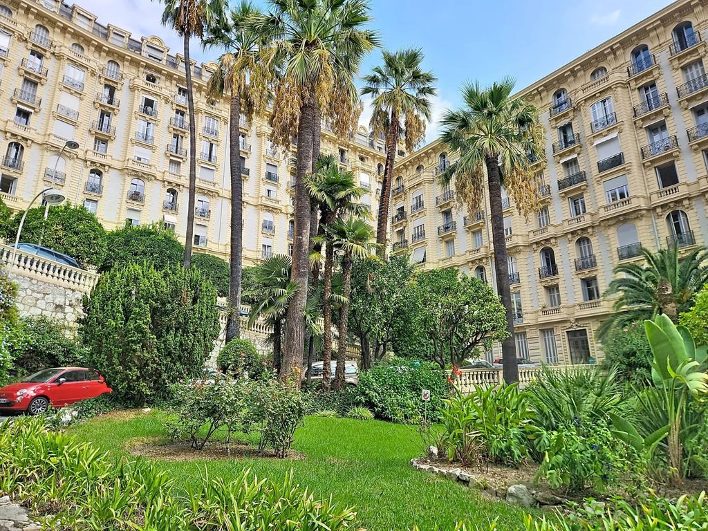 Property photo 1 of 23 Nice – Grand Palais – Top-Floor Corner Flat With Panoramic Views Of The Sea And The City