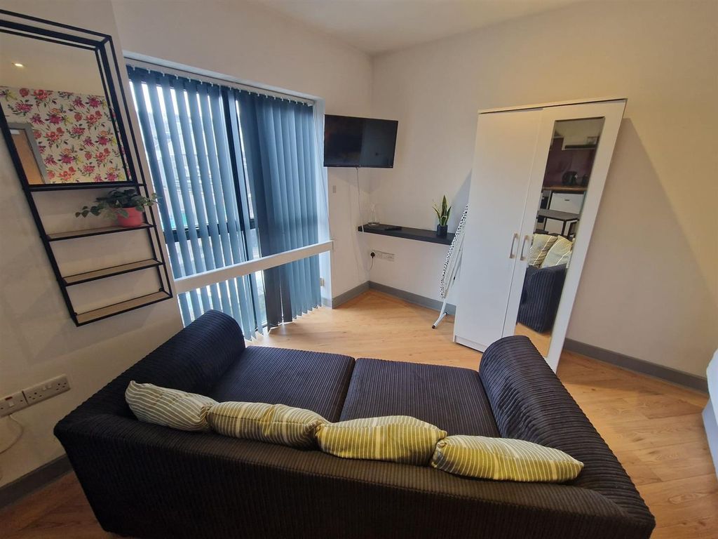 Property photo 2 of 7 Whatsapp Image 2026-04-14 At 15.59.40 (1).Jpeg