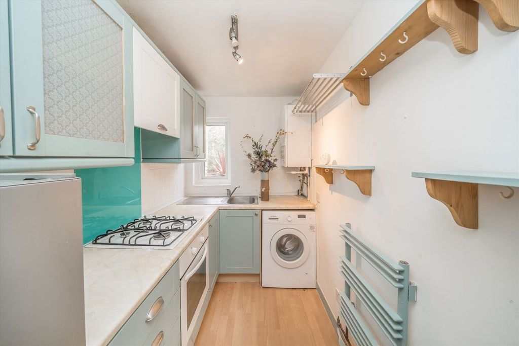 Property photo 3 of 7