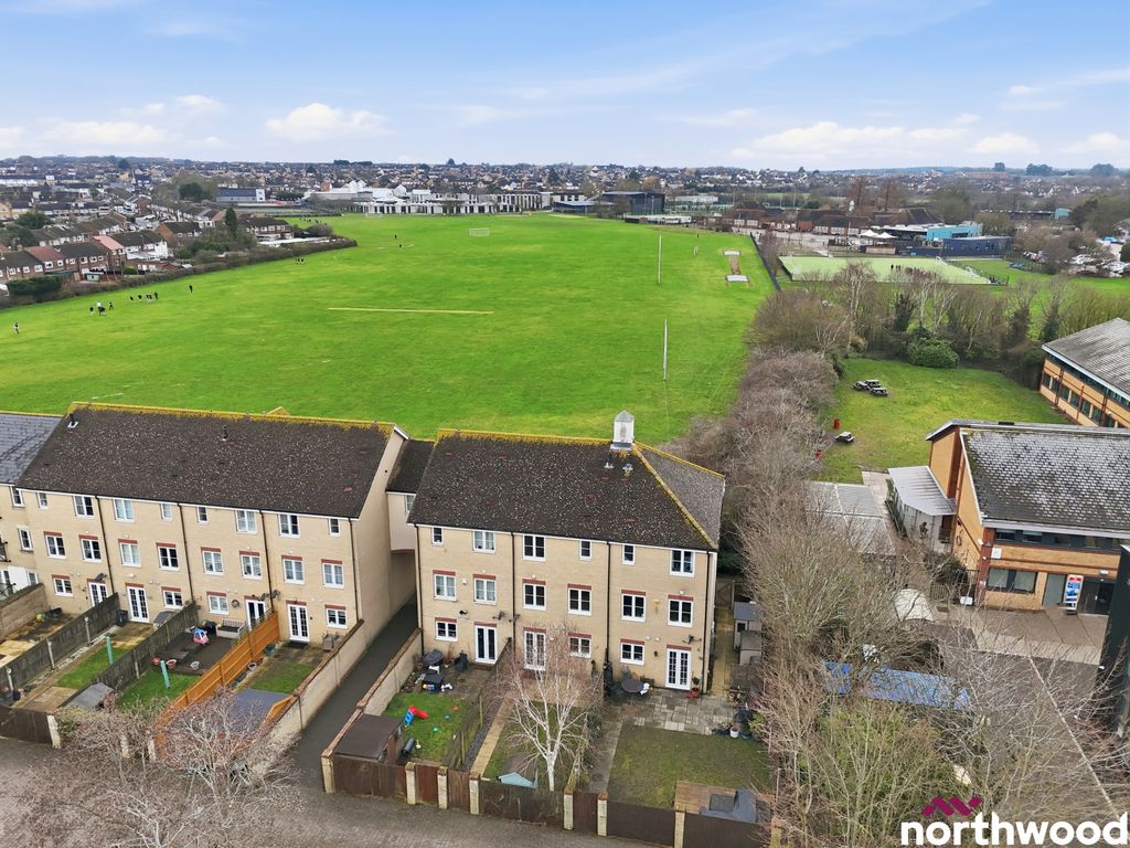 Property photo 1 of 27