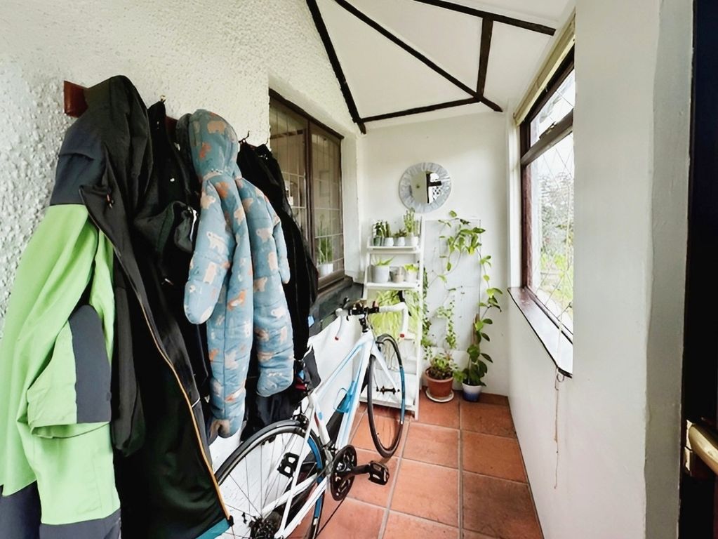 Property photo 3 of 20 Entrance Porch