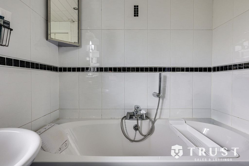 Additional image 27 of 3 bed detached house for saleGreenfields, Heckmondwike WF16