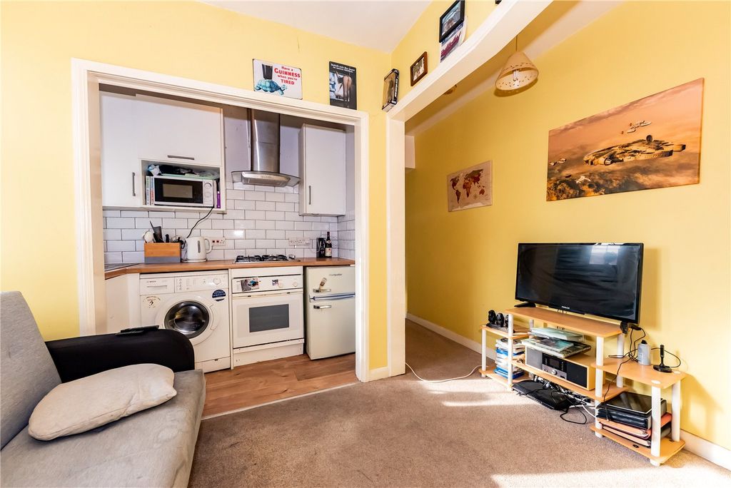 Property photo 3 of 7 Picture No. 09