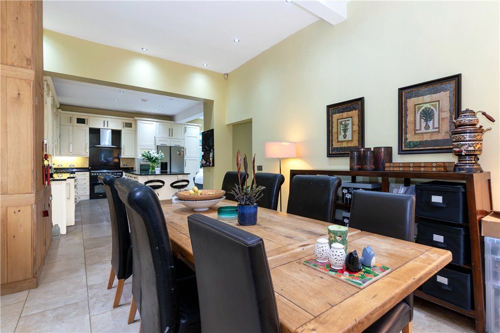 Property photo 3 of 35 Dining Area