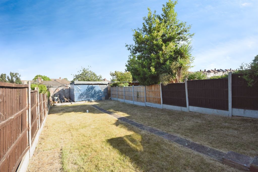 Property photo 2 of 11