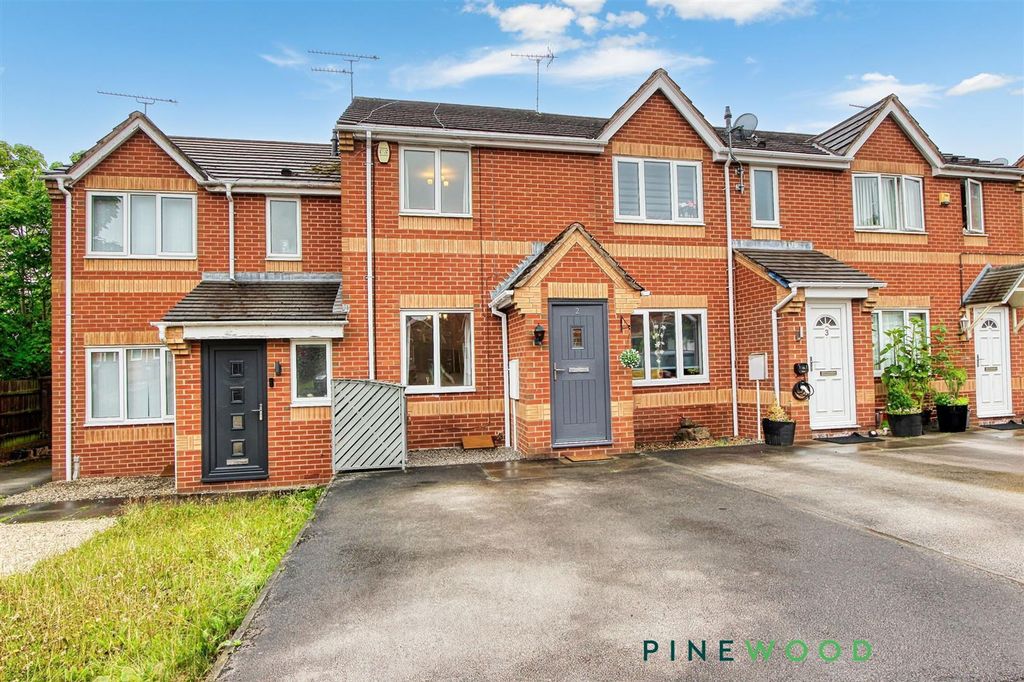 Property photo 1 of 16 Front