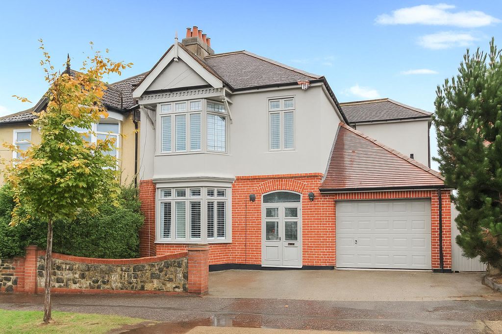 Property photo 3 of 28 Front