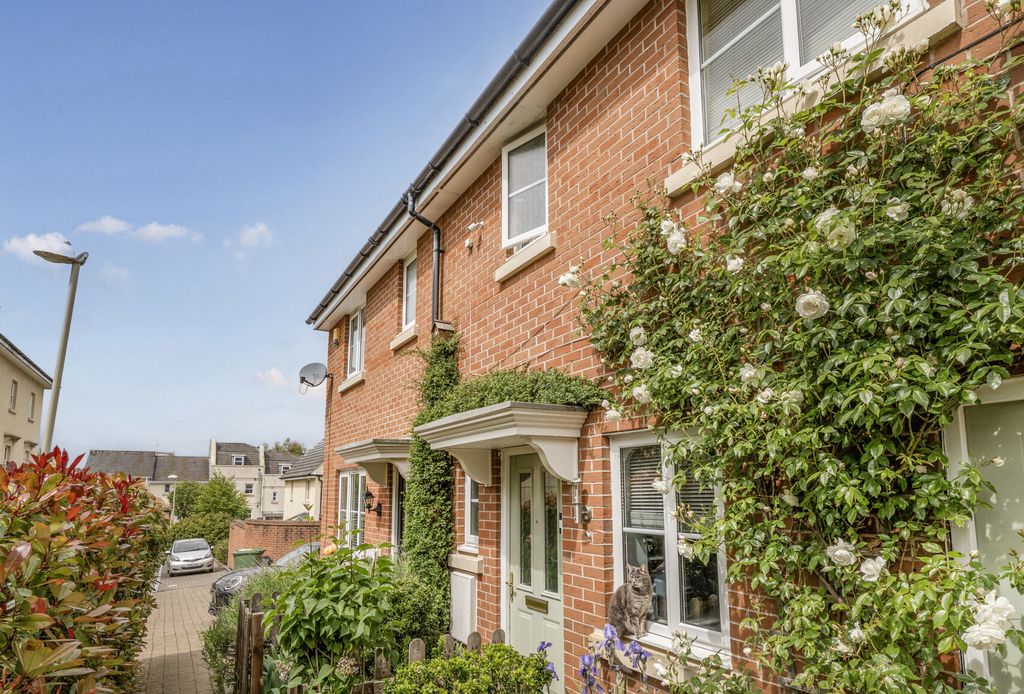 Property photo 1 of 10 1462739-13-6A0722...