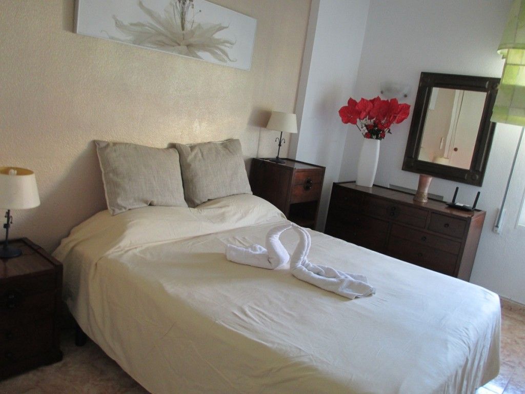 Property photo 3 of 7 Bedroom1