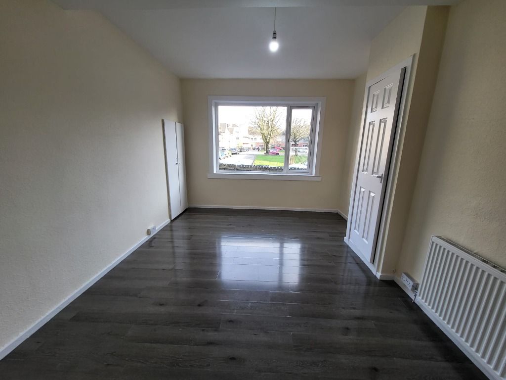 Additional image 6 of 4 bed flat to rentJessiman Square, Renfrew, Renfrewshire PA4