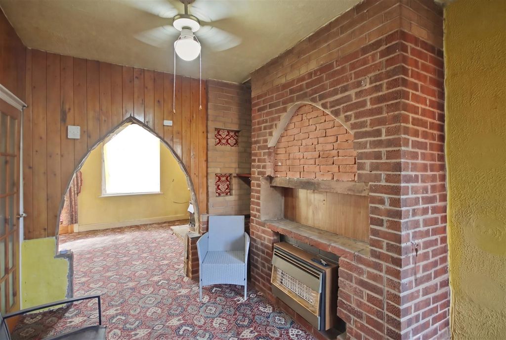 Property photo 3 of 12 Dining/Sitting Room