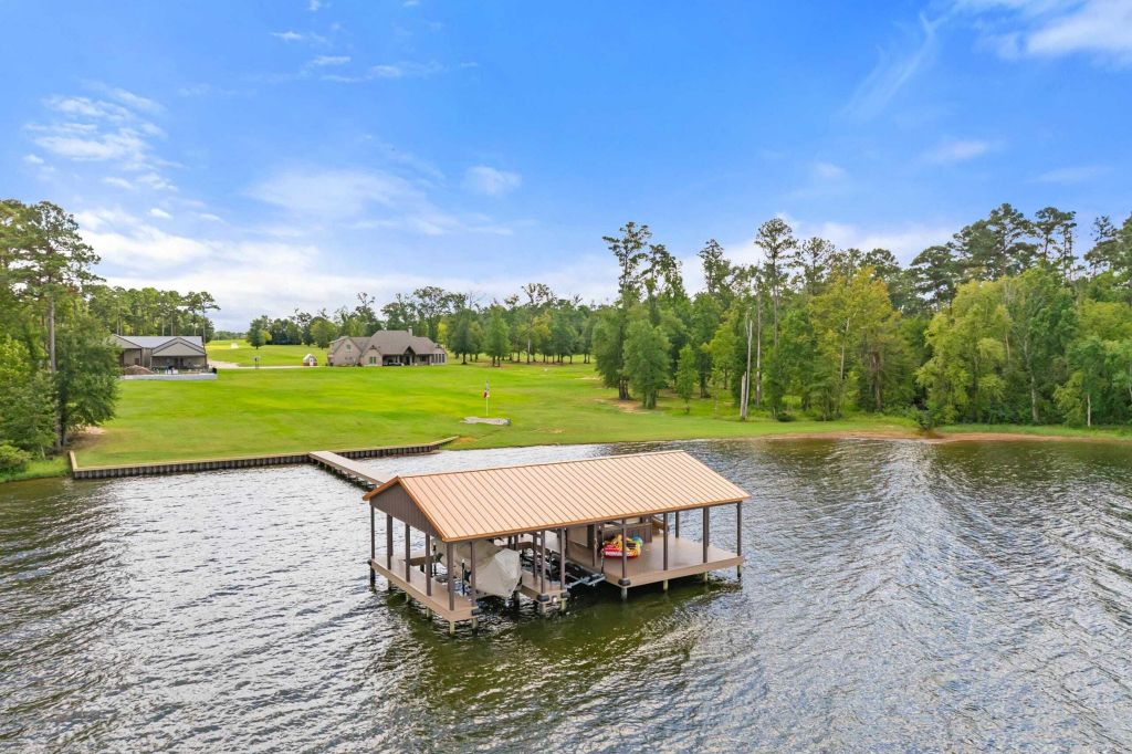 Property photo 3 of 9 <Alttext/>